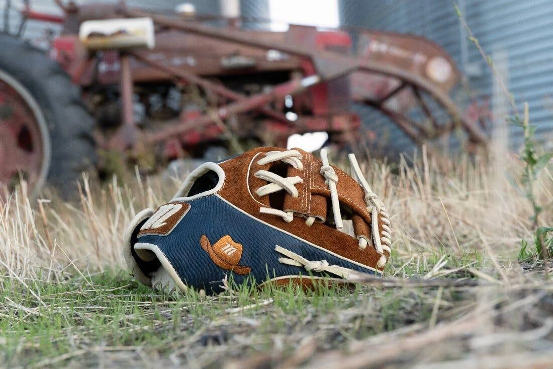 Marucci NightShift " Cowboy " 43A2 11.5" Infield Baseball Glove: MFGNTSHFT-0301 11 Marucci NightShift " Cowboy " 43A2 11.5" Infield Baseball Glove: MFGNTSHFT-0301 - Image 9